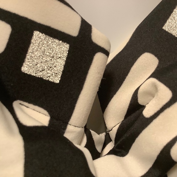 Miraclesuit Geometric Estilo Tummy Control Swimsuit Retro Pinup *See Flaw* - Picture 5 of 16